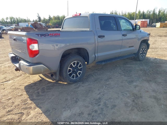 5TFDY5F15JX683913 Toyota 3ur-fe