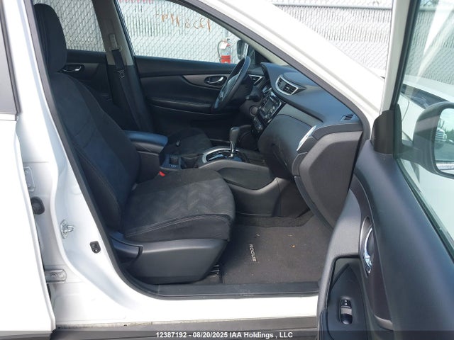 5N1AT2MV4GC915130 Nissan Rogue