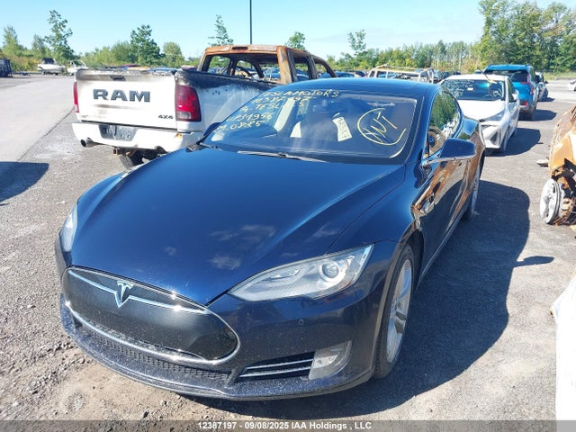 Tesla MODEL S 2014 5YJSA1H1XEFP31956 Image 2