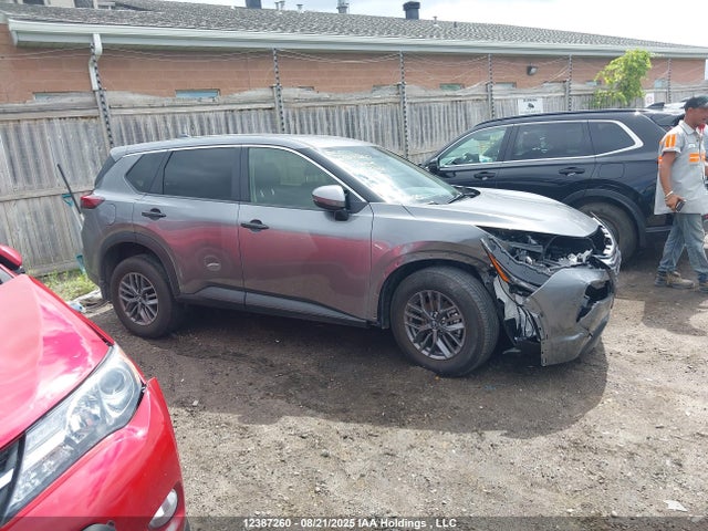 JN8BT3AB9SW173943 Nissan Rogue