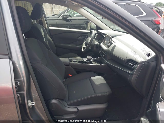 JN8BT3AB9SW173943 Nissan Rogue