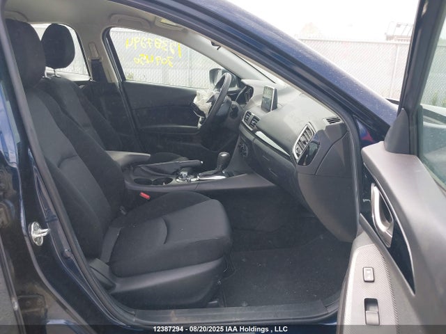 3MZBM1U79GM309450 Mazda pe