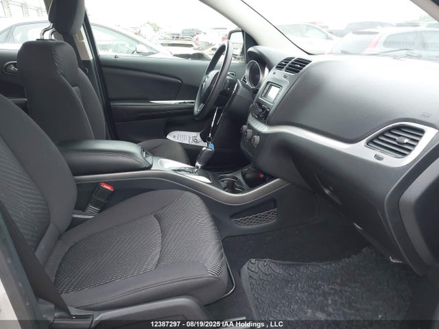 Dodge 2014 2014 3C4PDCAB5ET138180 Image 5