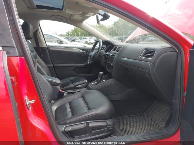3VWL07AJ1GM361867 Volkswagen 2016