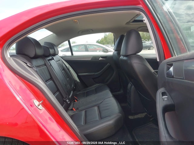 3VWL07AJ1GM361867 Volkswagen 2016