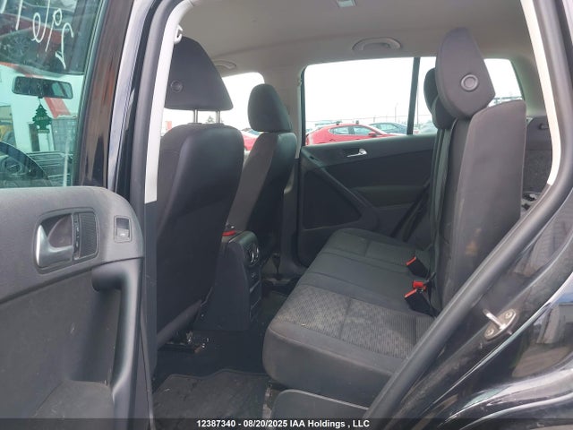 WVGKV3AX9EW583918 Volkswagen 2014