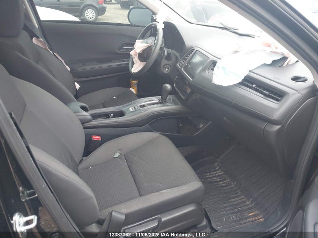 3CZRU6H3XMM102237 Honda HR-V LX