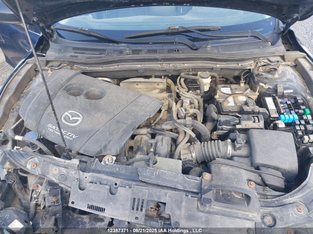 3MZBM1V78FM206209 Mazda pe