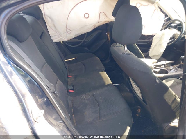 3MZBM1V78FM206209 Mazda pe