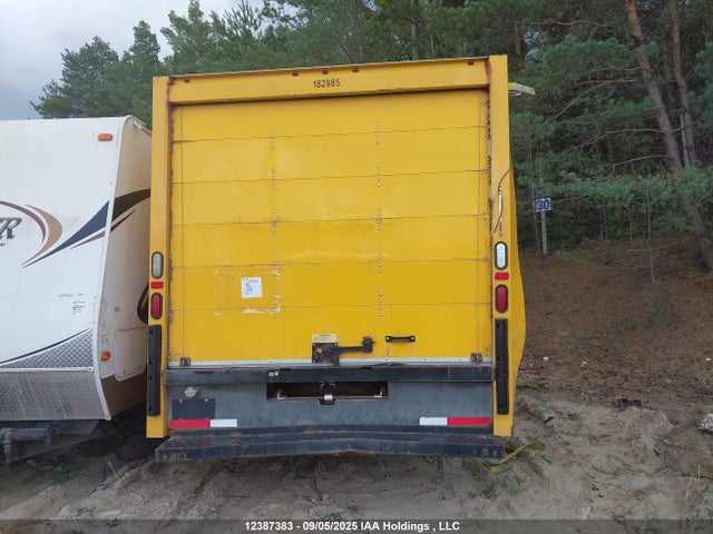 Ford E-450 2017 1FDXE4FS1HDC40903 Image 17