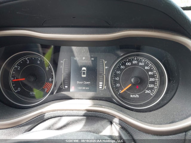 1C4PJLAB4FW759964 Jeep Cherokee Sport