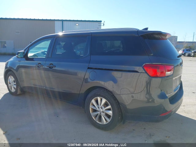 KIA Sedona 2018 KNDMB5C11J6360776 Image 3