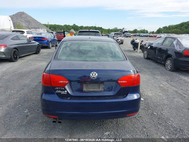 3VW2K7AJ4EM355550 Volkswagen Jetta