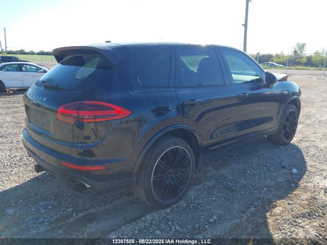 WP1AA2A21HKA82901 Porsche Cayenne