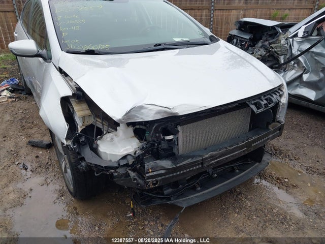 3KPFL4A74JE216589 KIA mpi nu