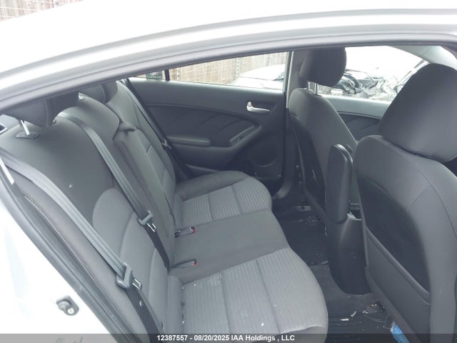3KPFL4A74JE216589 KIA mpi nu