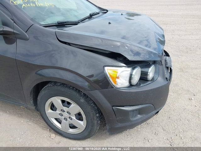 1G1JA5EH0E4180070 Chevrolet luw