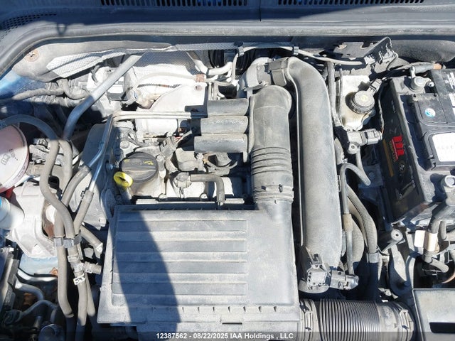 3VW2B7AJ2HM377874 Volkswagen 1.4 tsi