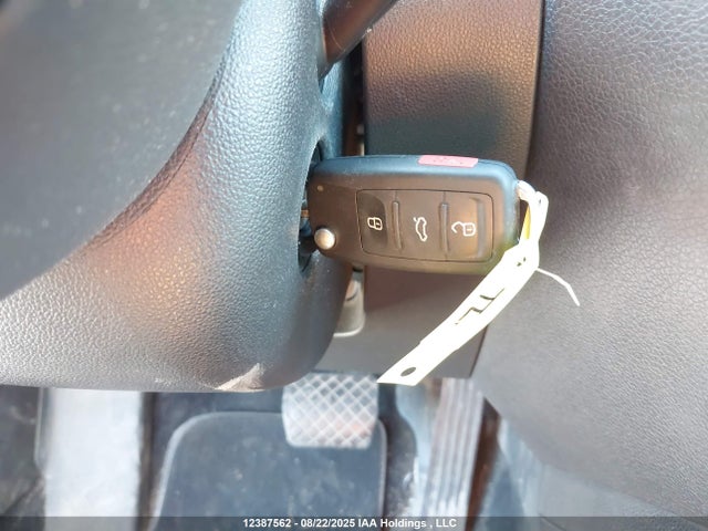 3VW2B7AJ2HM377874 Volkswagen 1.4 tsi