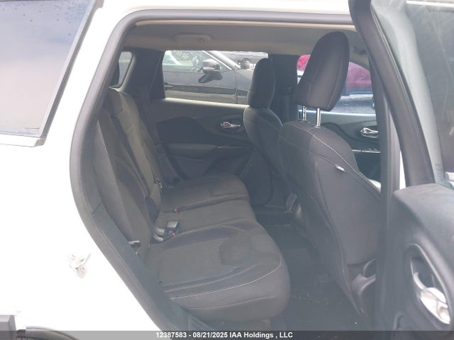 1C4PJMCB0FW500648 Jeep 2015