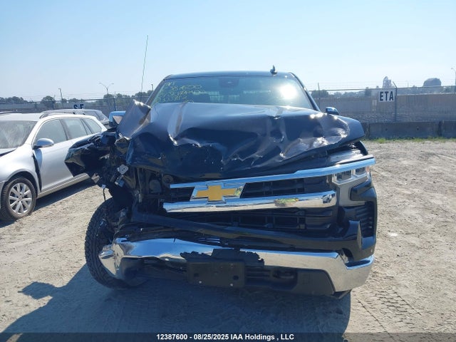 Chevrolet l84 2024 1GCUDDED7RZ303987 Image 12