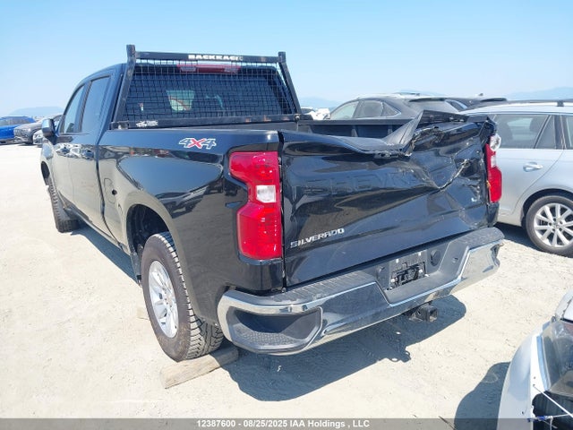 Chevrolet l84 2024 1GCUDDED7RZ303987 Image 3