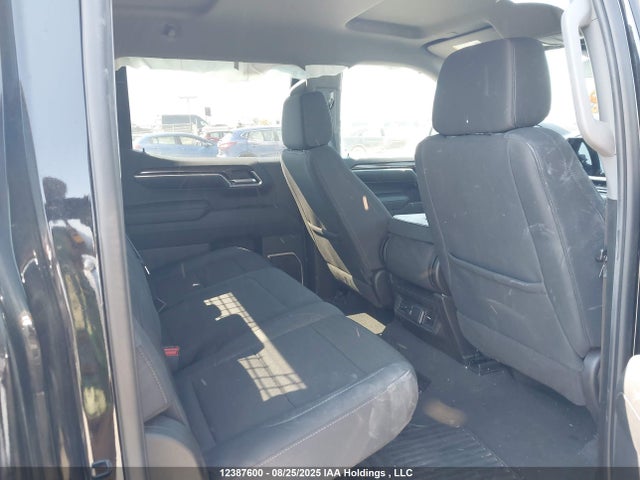Chevrolet l84 2024 1GCUDDED7RZ303987 Image 8