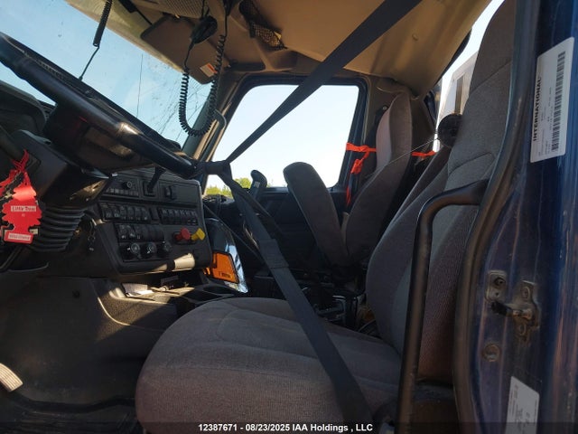 International x15, signature 2023 3HSPAAPT9PN125797 Image 8