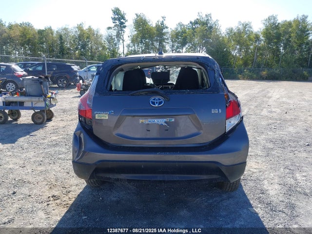 JTDKDTB3XH1593880 Toyota Prius C Technology