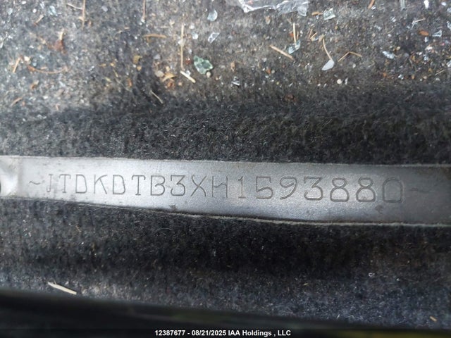 JTDKDTB3XH1593880 Toyota Prius C Technology