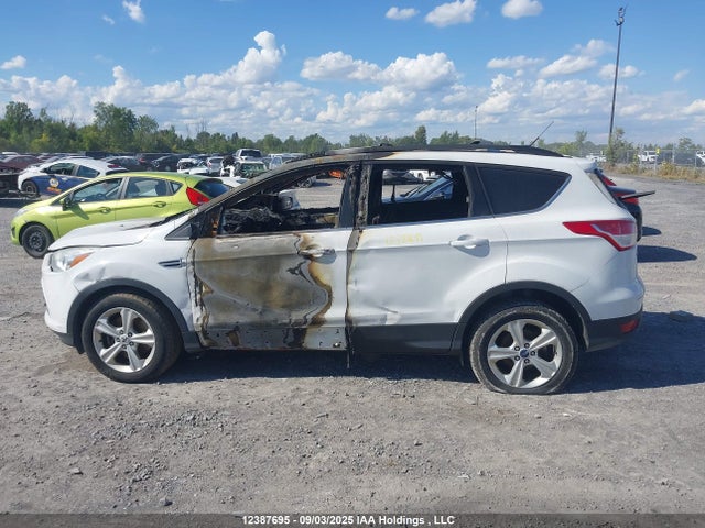 1FMCU9GX9GUB17308 Ford 2016