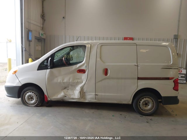 Chevrolet 2015 2015 3N63M0YN5FK714495 Image 14