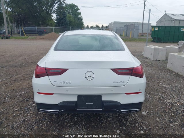 W1K5J4HB7SN528582 Mercedes-Benz m260