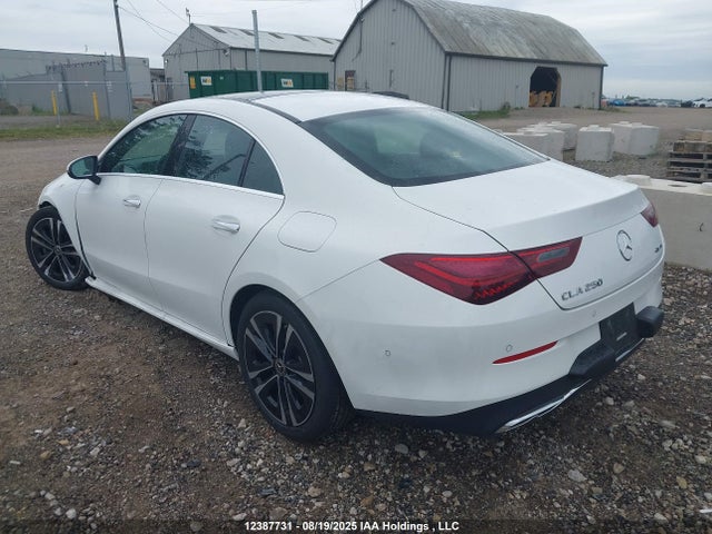 W1K5J4HB7SN528582 Mercedes-Benz m260
