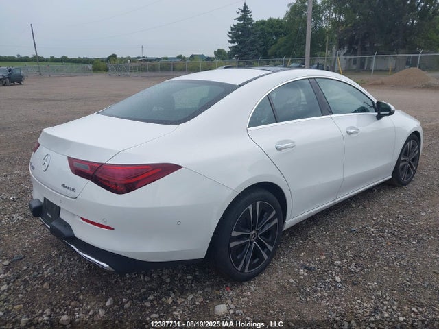 W1K5J4HB7SN528582 Mercedes-Benz m260
