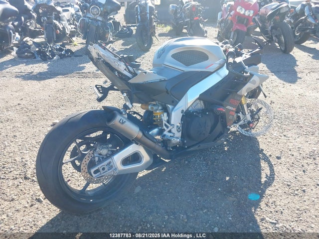 ZD4KYUA03NS000548 Aprilia 2022