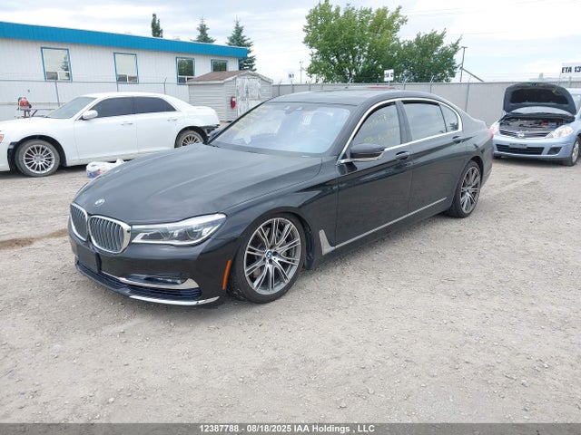 BMW 750i 2016 WBA7F2C54GG421198 Image 2