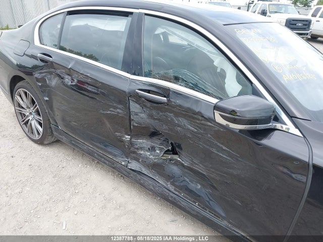 BMW 750i 2016 WBA7F2C54GG421198 Image 6