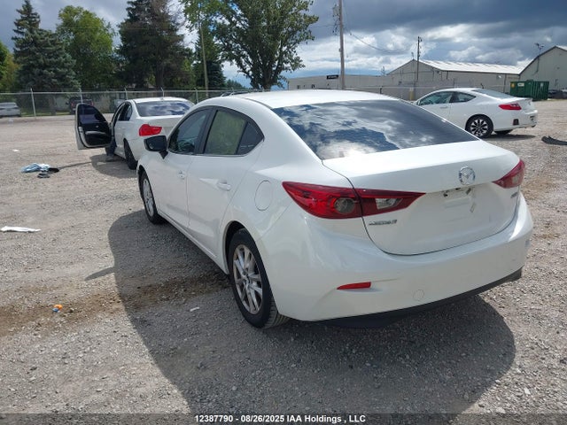 3MZBM1V7XGM289434 Mazda pe