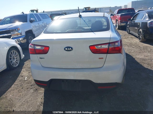 KIA dohc gamma 2015 KNADM4A31F6432153 Image 16