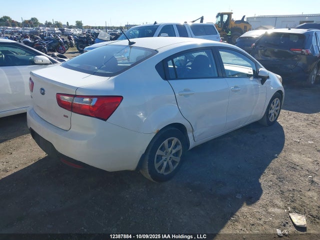 KIA dohc gamma 2015 KNADM4A31F6432153 Image 4