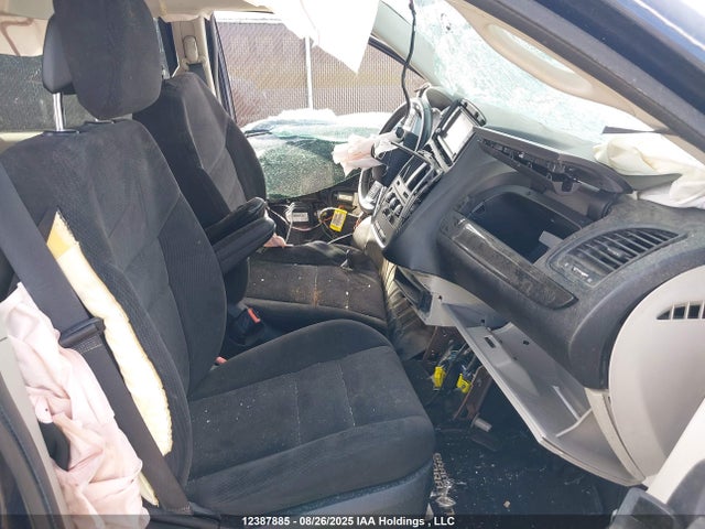 2C4RDGBG0FR500706 Dodge Grand Caravan Se/sxt