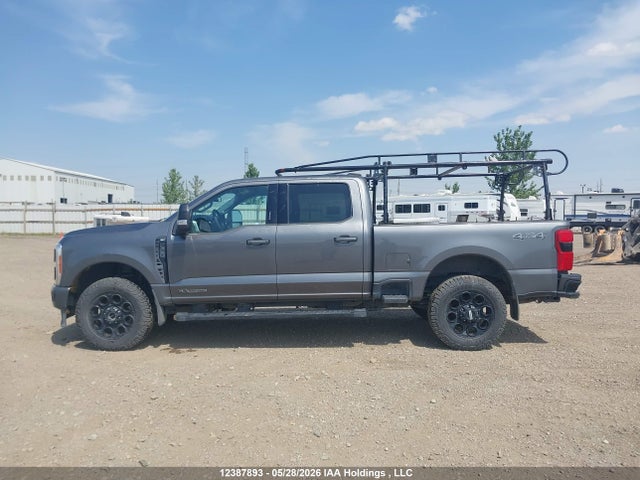 12387893 :رقم المزاد ، 1FT8W3BT5PEE06105 vin ، 2023 Ford F350 Super Duty مزاد بيع