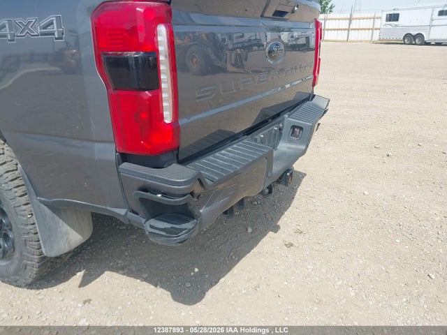 12387893 :رقم المزاد ، 1FT8W3BT5PEE06105 vin ، 2023 Ford F350 Super Duty مزاد بيع