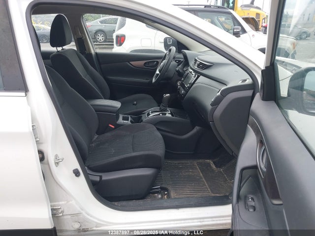 JN1BJ1AV3MW306895 Nissan ROGUE SPORT