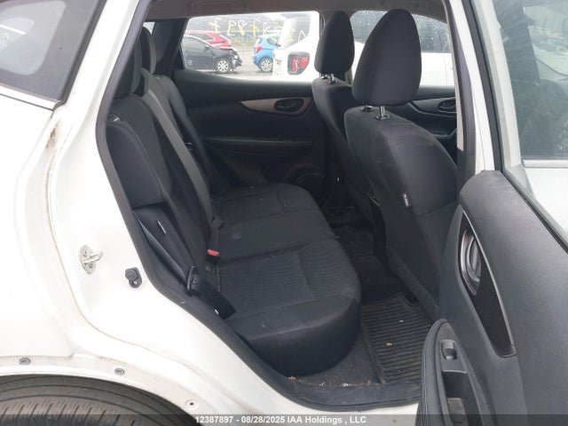 JN1BJ1AV3MW306895 Nissan ROGUE SPORT