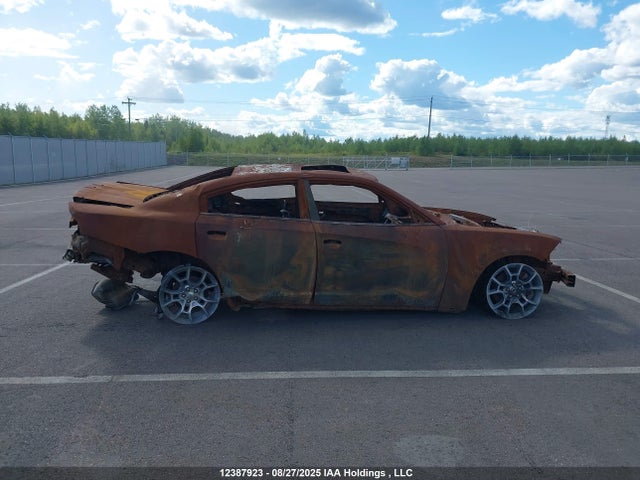 2C3CDXJG6FH739064 Dodge Charger
