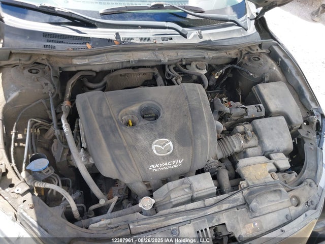 3MZBM1V71FM186188 Mazda pe