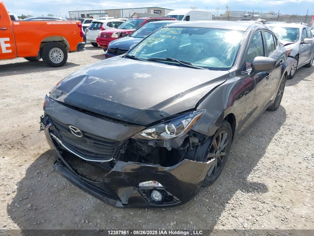 3MZBM1V71FM186188 Mazda pe