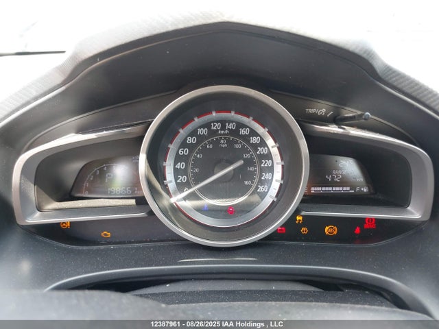 3MZBM1V71FM186188 Mazda pe